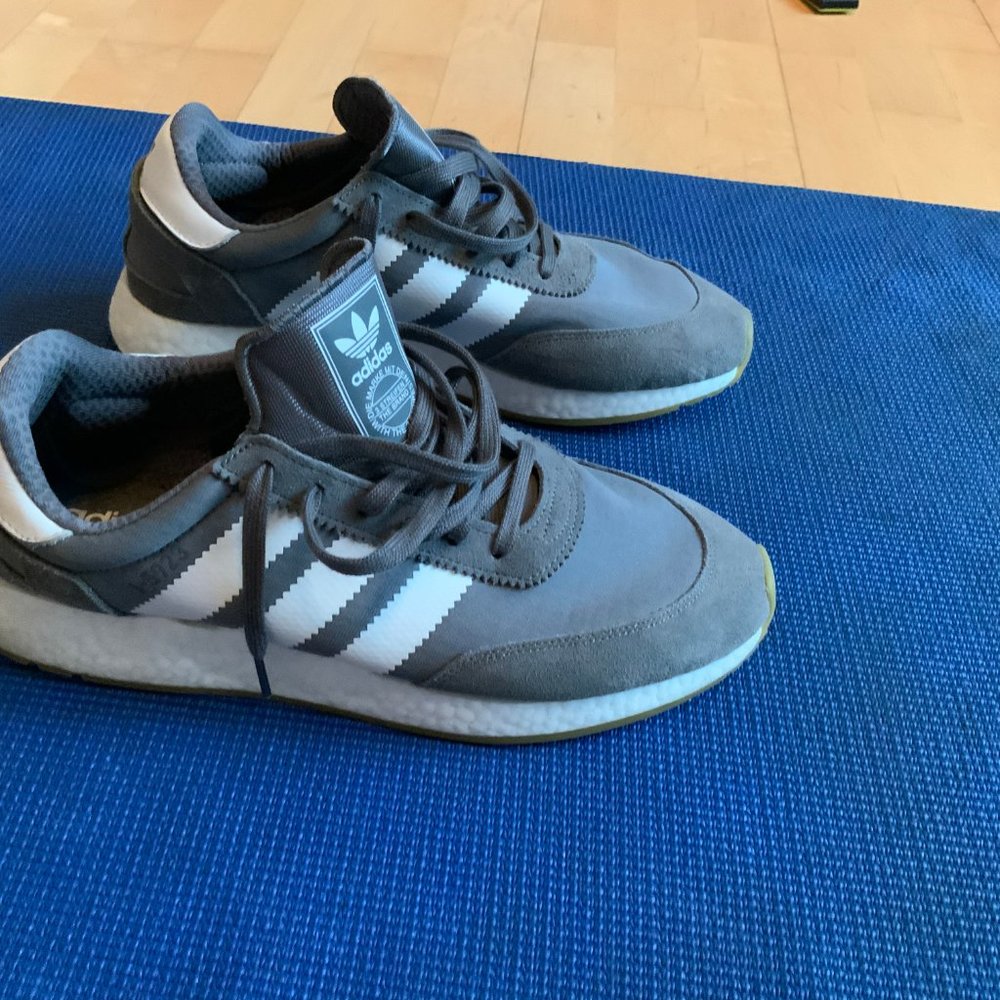 ADIDAS - Picture 2 of 4